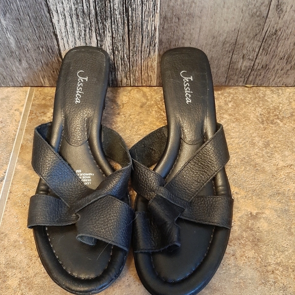 Sandals - Picture 4 of 5